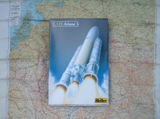 HLR.80441  Ariane 5 E.S.A. raket   1:125